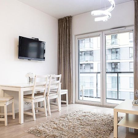 Wola Glamour Apartment 바르샤바 외부 사진